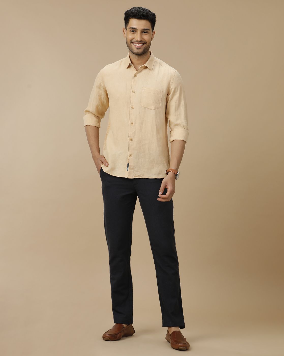 Men's Pure Linen Brown Solid Contemporary Fit Full Sleeve Casual Shirt