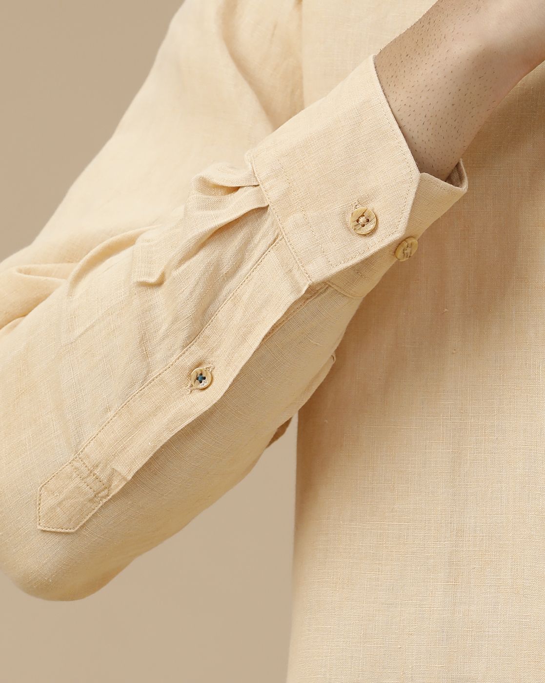 Men's Pure Linen Brown Solid Contemporary Fit Full Sleeve Casual Shirt