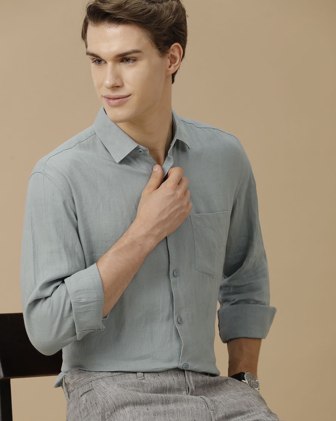 Men's Pure Linen Green Solid Contemporary Fit Full Sleeve Casual Shirt