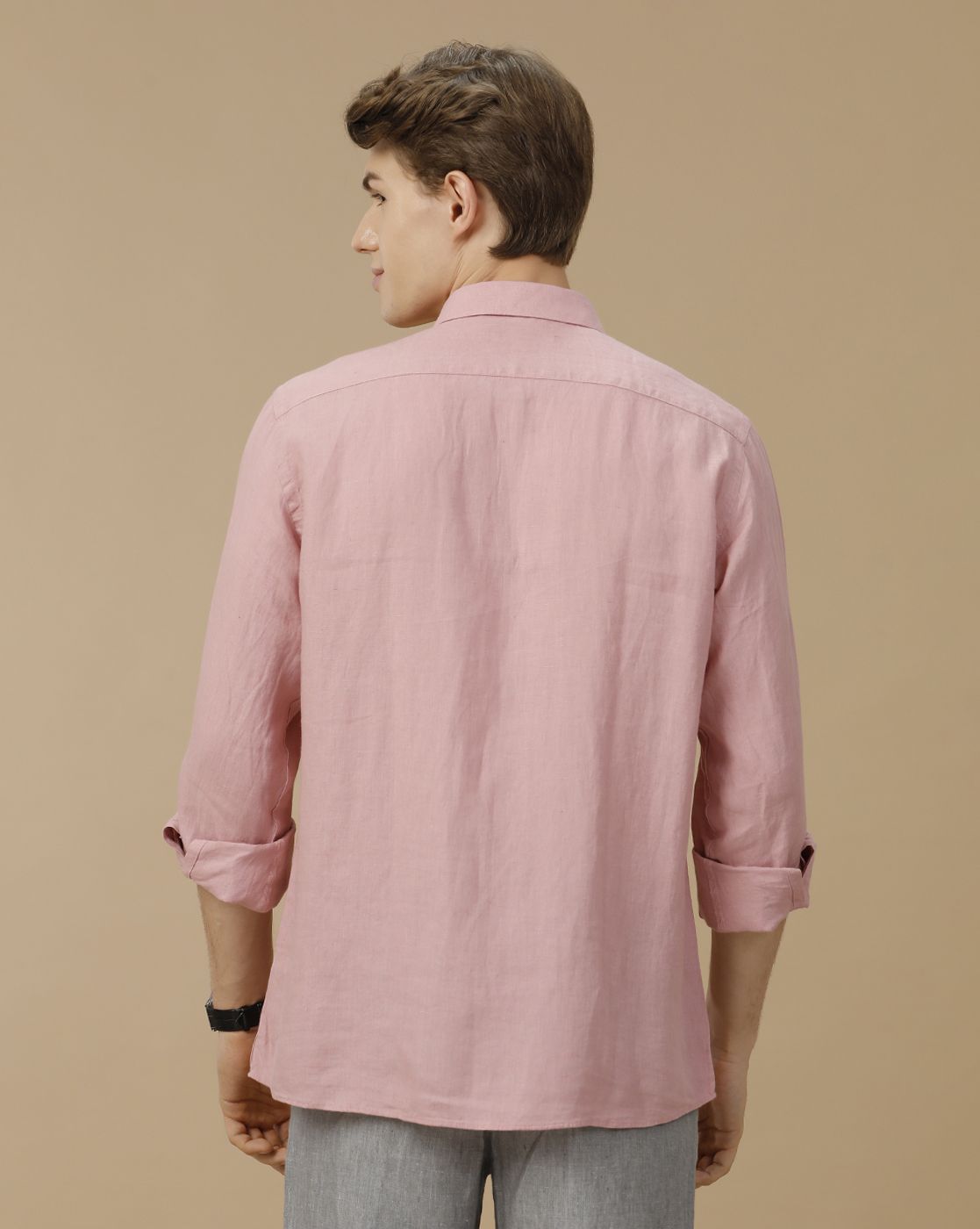 Men's Pure Linen Pink Solid Contemporary Fit Full Sleeve Casual Shirt