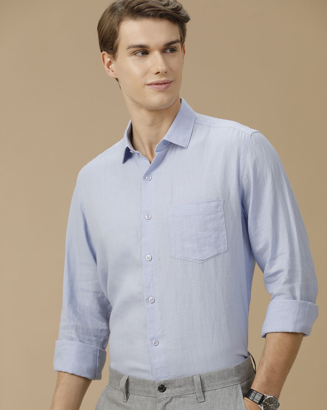 Men's Pure Linen Blue Solid Contemporary Fit Full Sleeve Casual Shirt