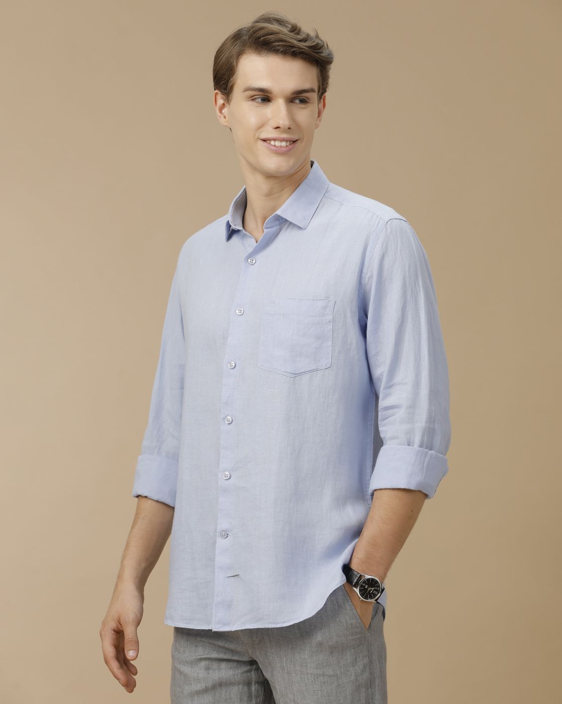Men's Pure Linen Blue Solid Contemporary Fit Full Sleeve Casual Shirt