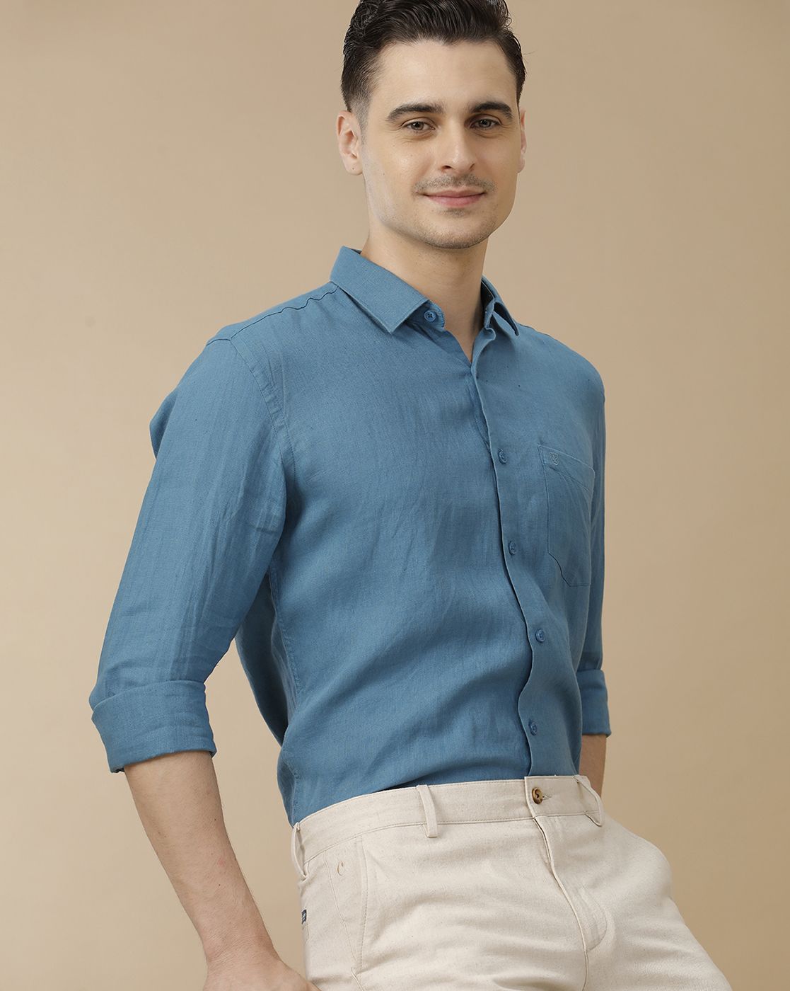 Men's Pure Linen Blue Solid Contemporary Fit Full Sleeve Casual Shirt