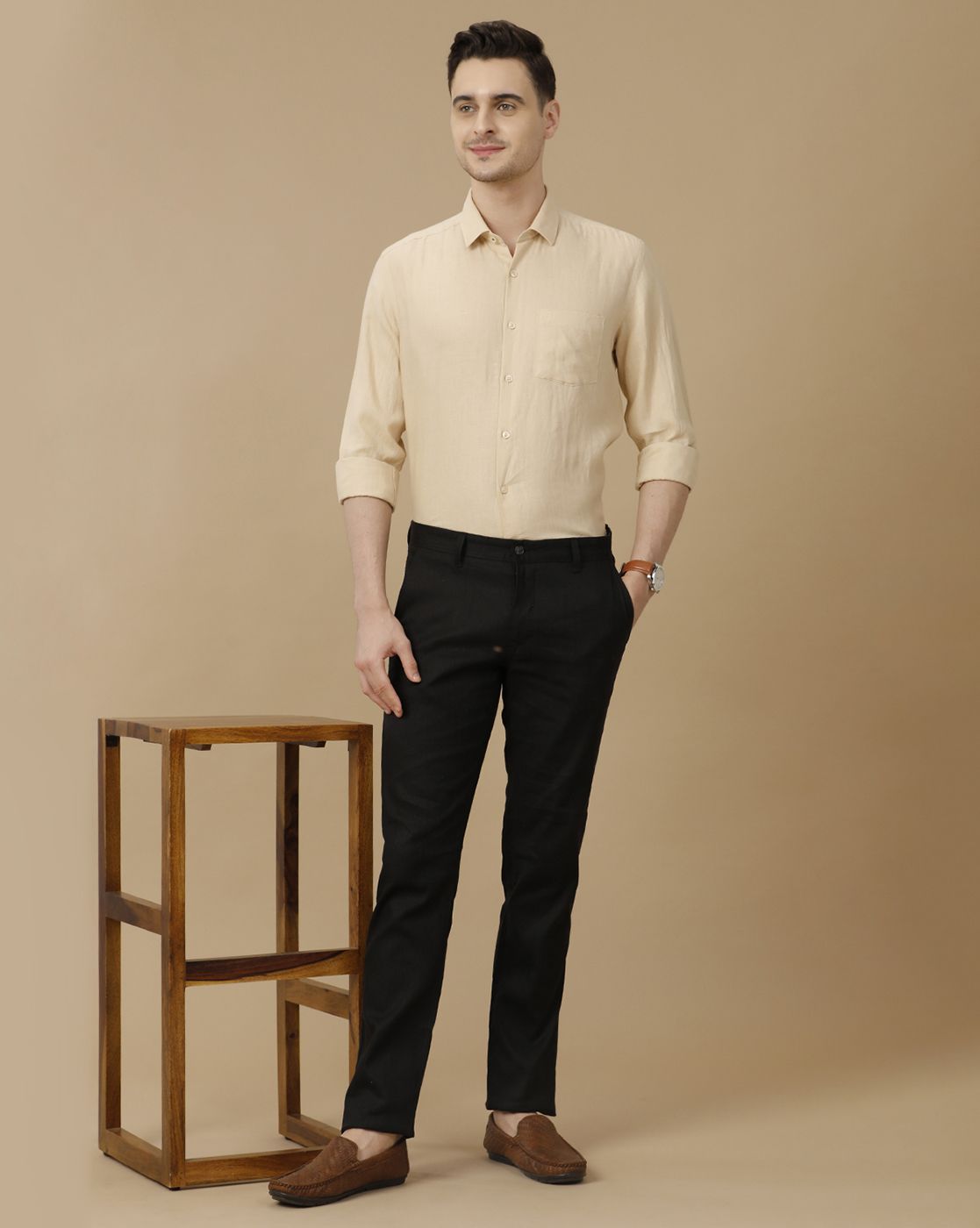 Men's Pure Linen Beige Solid Contemporary Fit Full Sleeve Casual Shirt