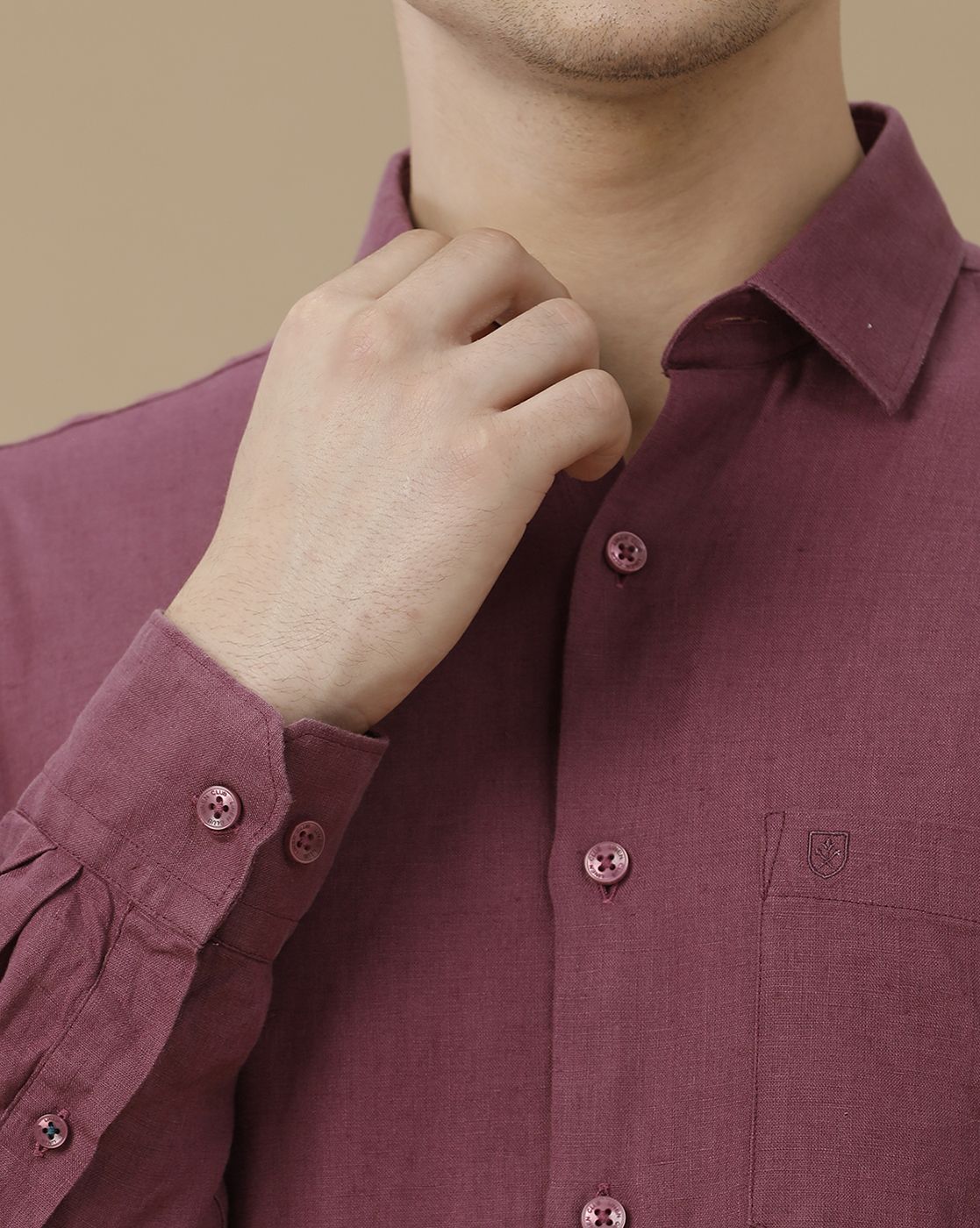 Men's Pure Linen Purple Solid Contemporary Fit Full Sleeve Casual Shirt