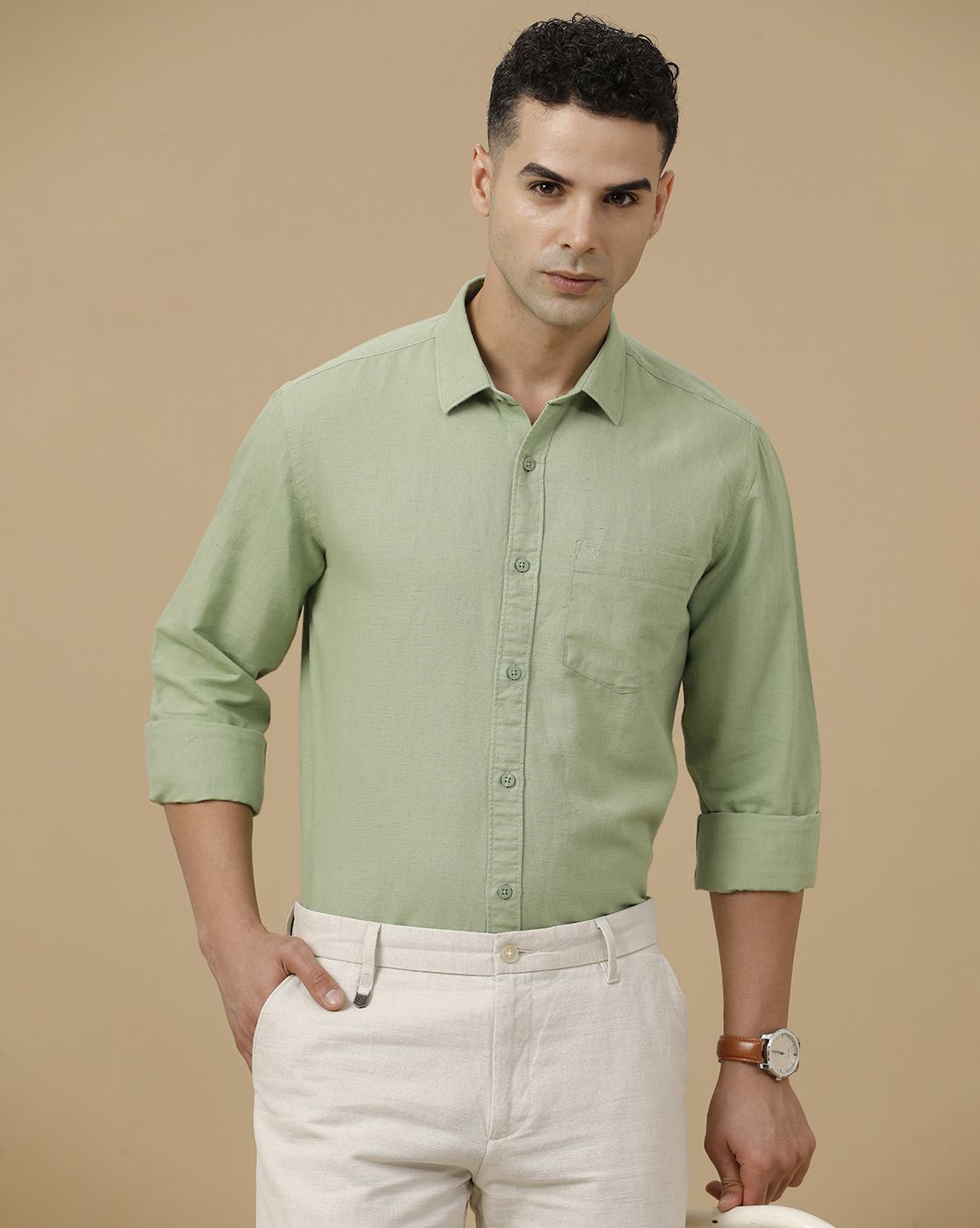 Linen Club Men's Linen Rich Green Solid Contemporary Fit Full Sleeve Casual Shirt