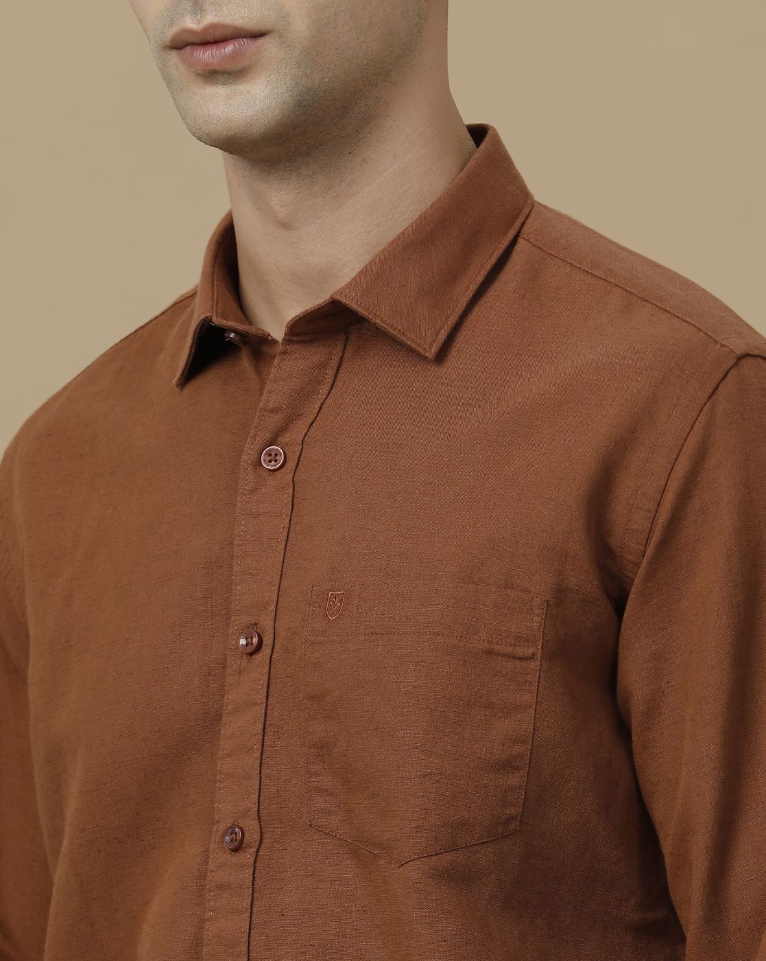 Linen Club Men's Linen Rich Brown Solid Contemporary Fit Full Sleeve Casual Shirt