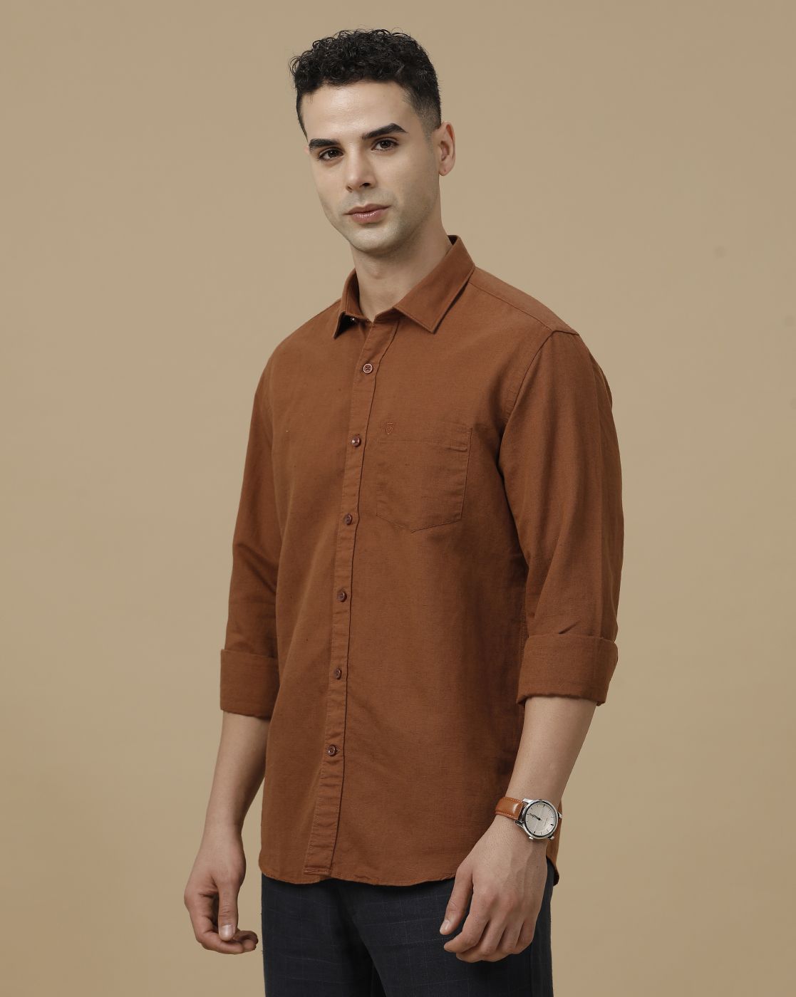 Linen Club Men's Linen Rich Brown Solid Contemporary Fit Full Sleeve Casual Shirt