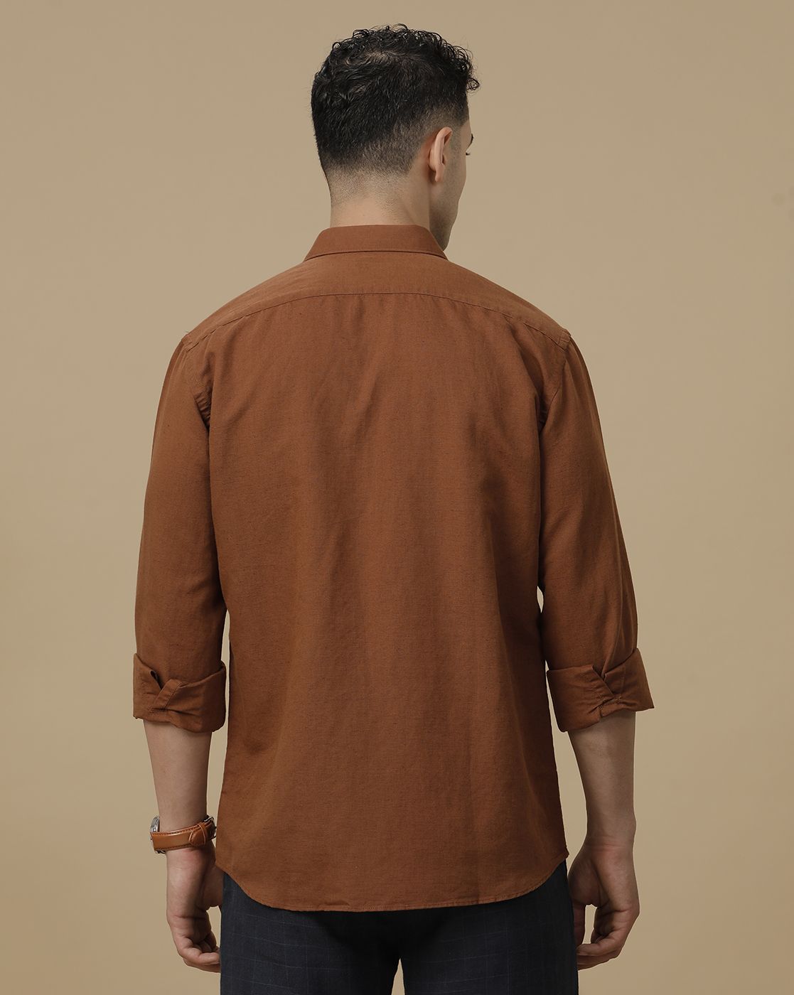 Linen Club Men's Linen Rich Brown Solid Contemporary Fit Full Sleeve Casual Shirt