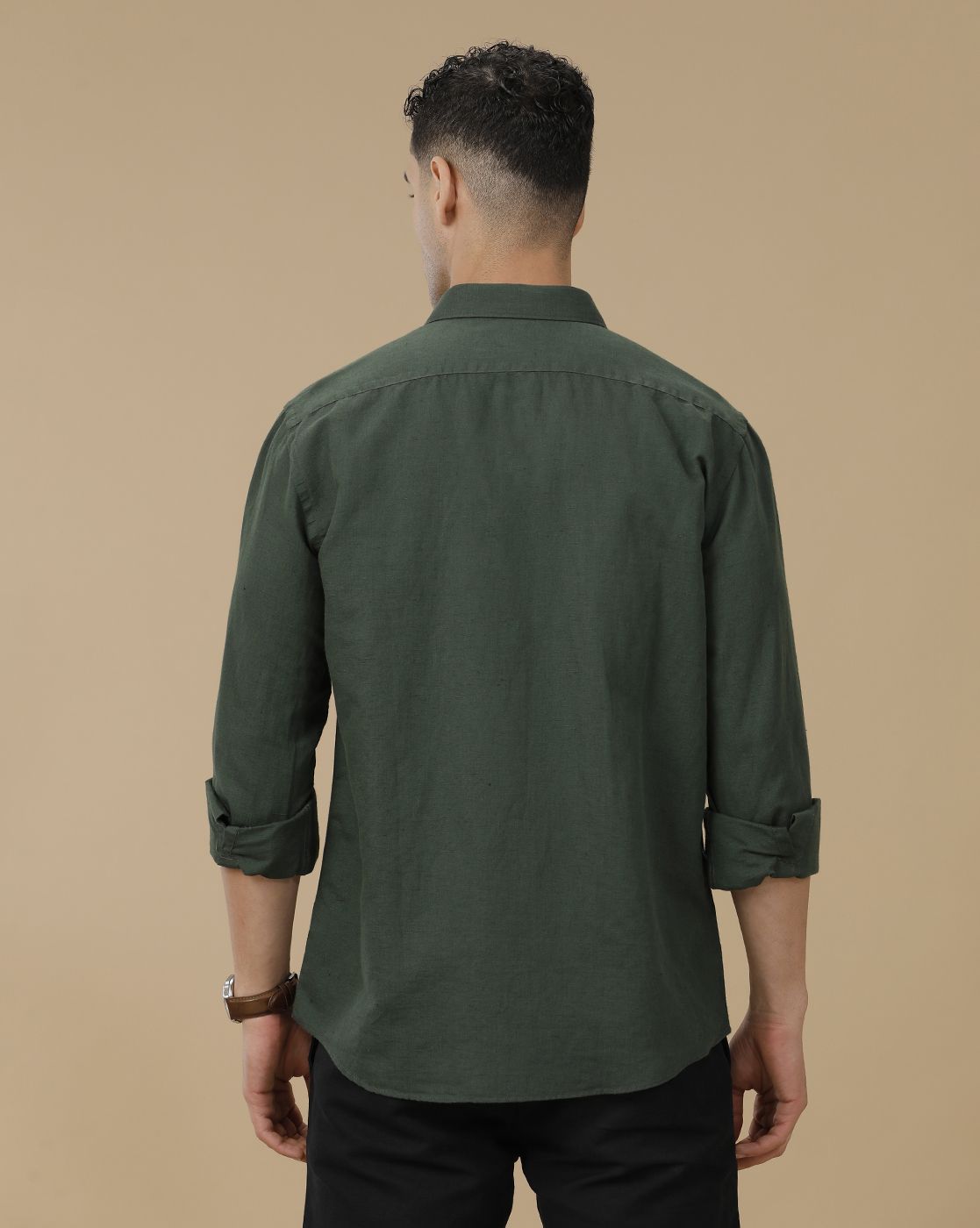 Linen Club Men's Linen Rich Green Solid Contemporary Fit Full Sleeve Casual Shirt