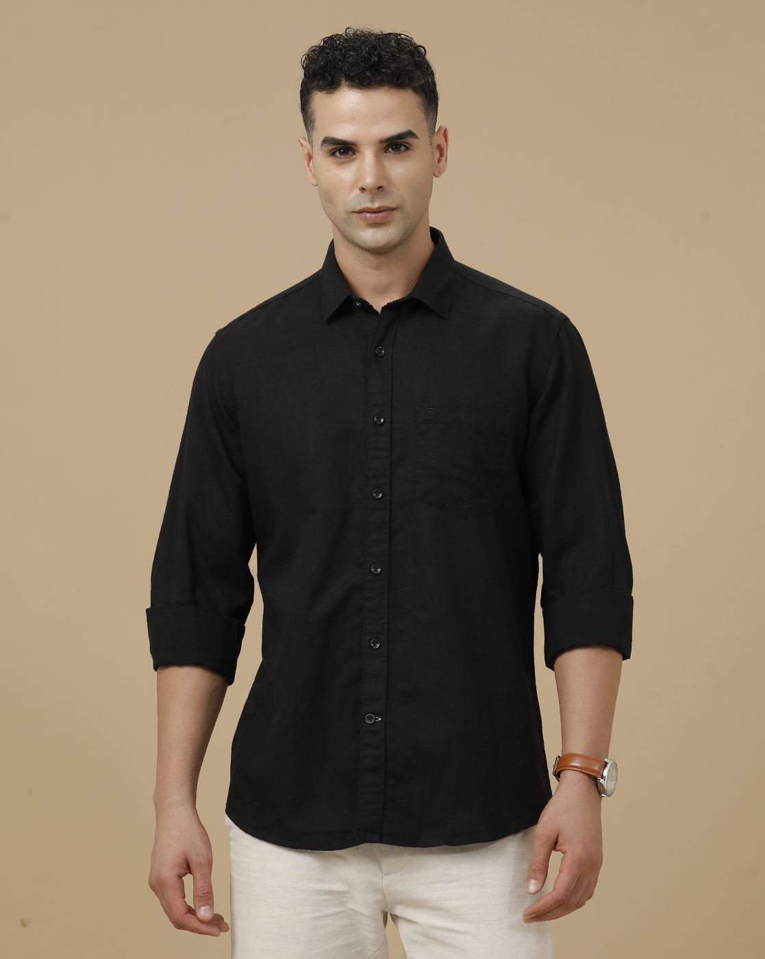 Linen Club Men's Linen Rich Black Solid Contemporary Fit Full Sleeve Casual Shirt