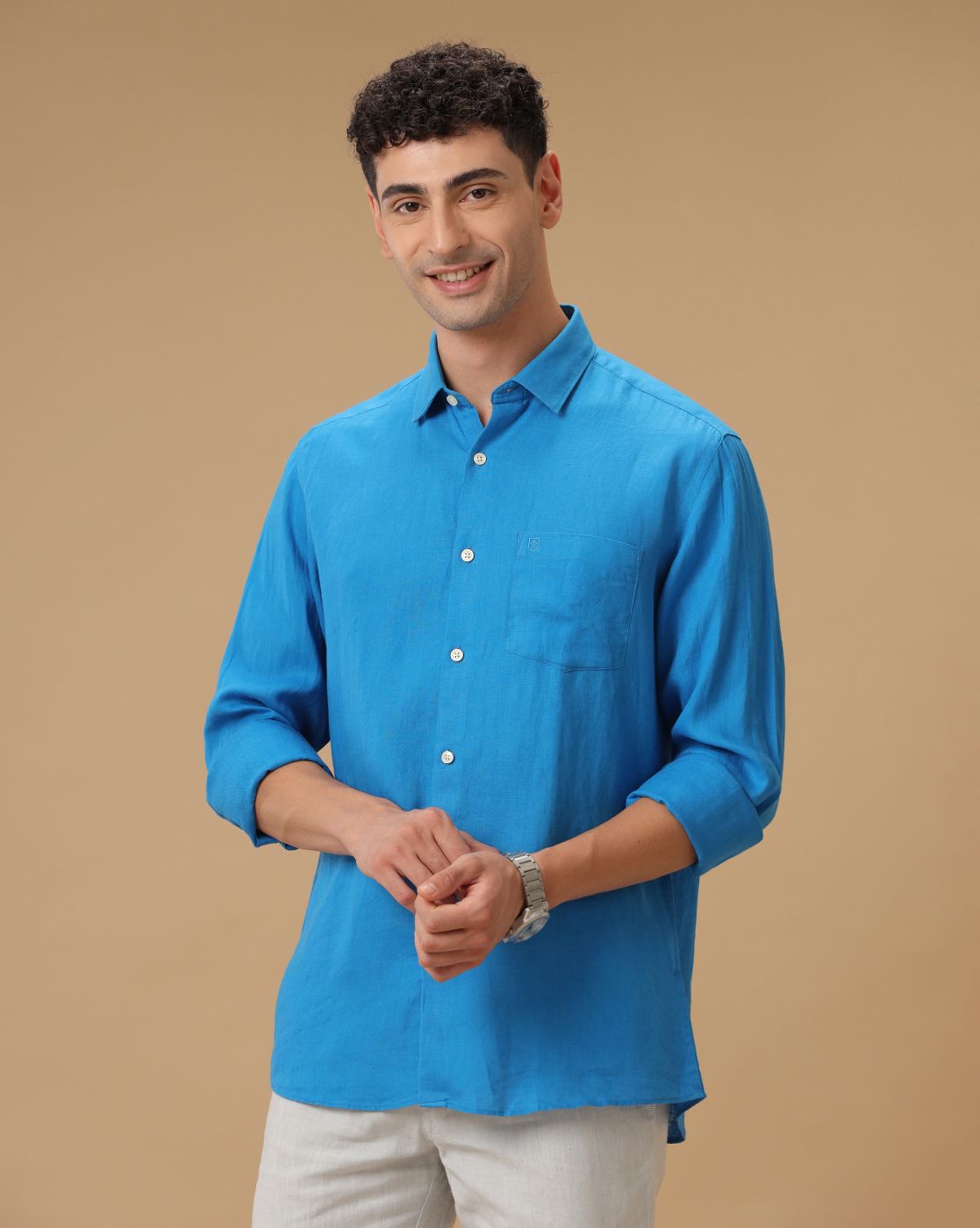 Men's Pure Linen Blue Solid Contemporary Fit Full Sleeve Casual Shirt