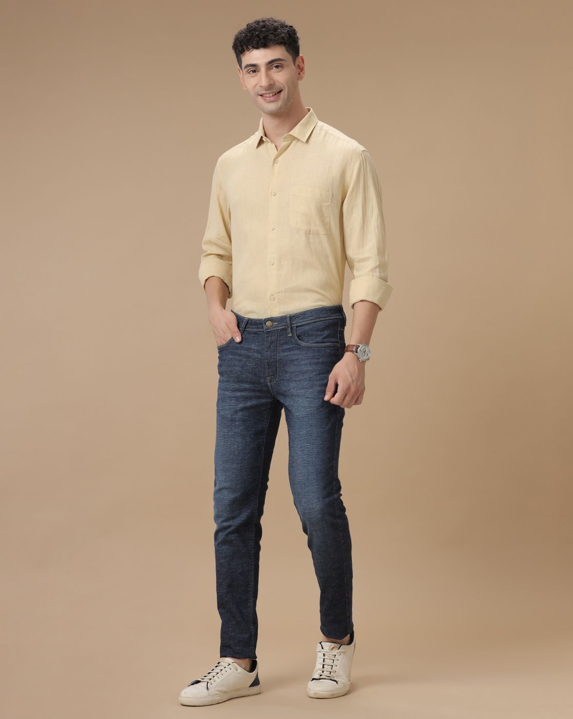 Men's Pure Linen Yellow Solid Contemporary Fit Full Sleeve Casual Shirt