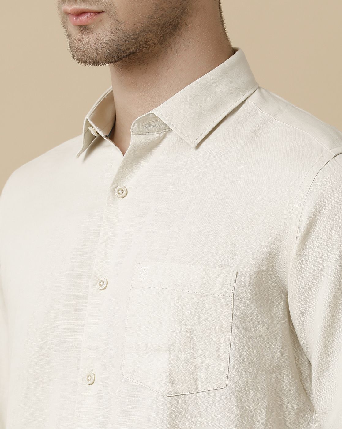 Men's Pure Linen Beige Solid Contemporary Fit Full Sleeve Sleeve Casual Shirt
