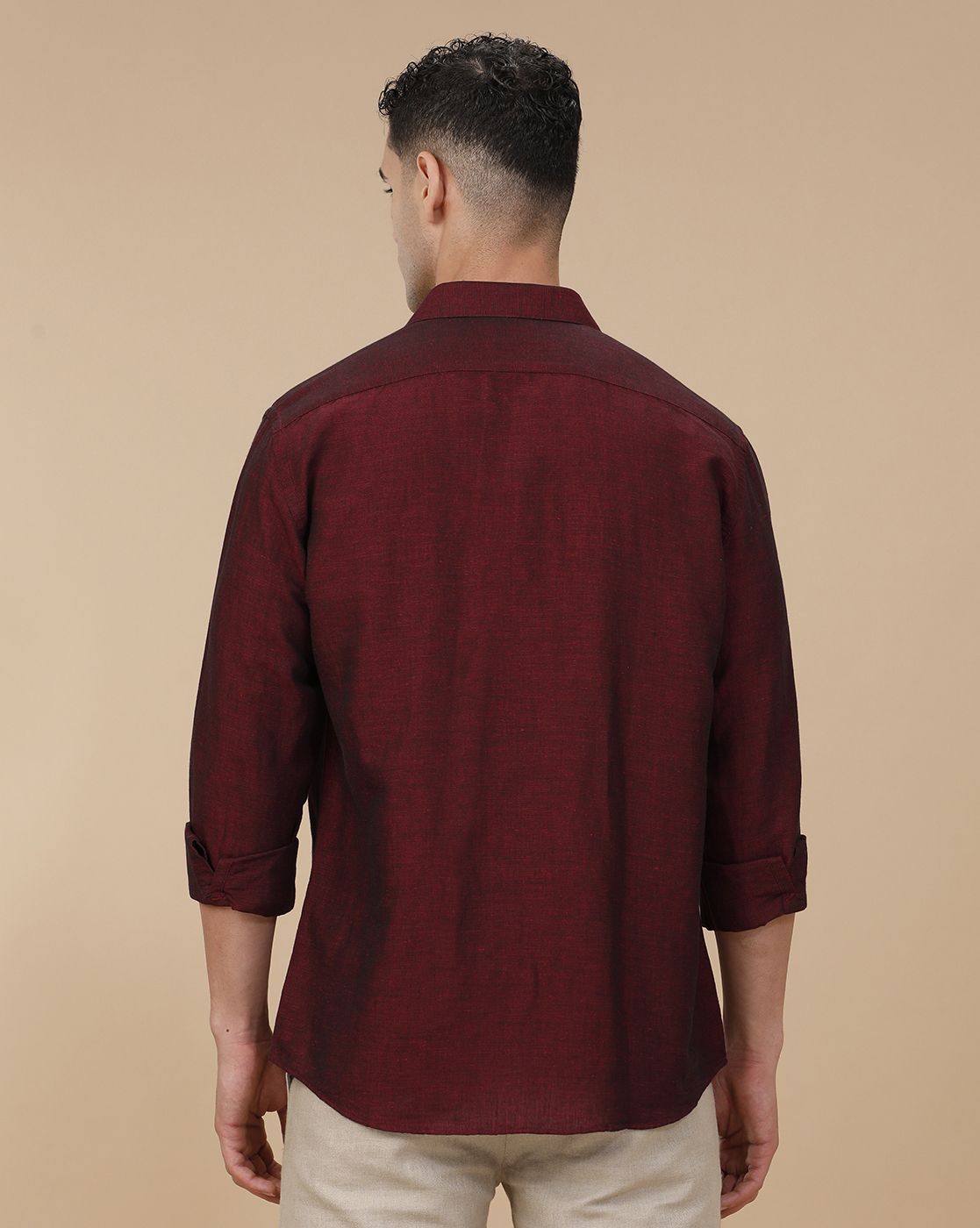 Linen Club Men's Linen Rich Maroon Solid Contemporary Fit Full Sleeve Casual Shirt