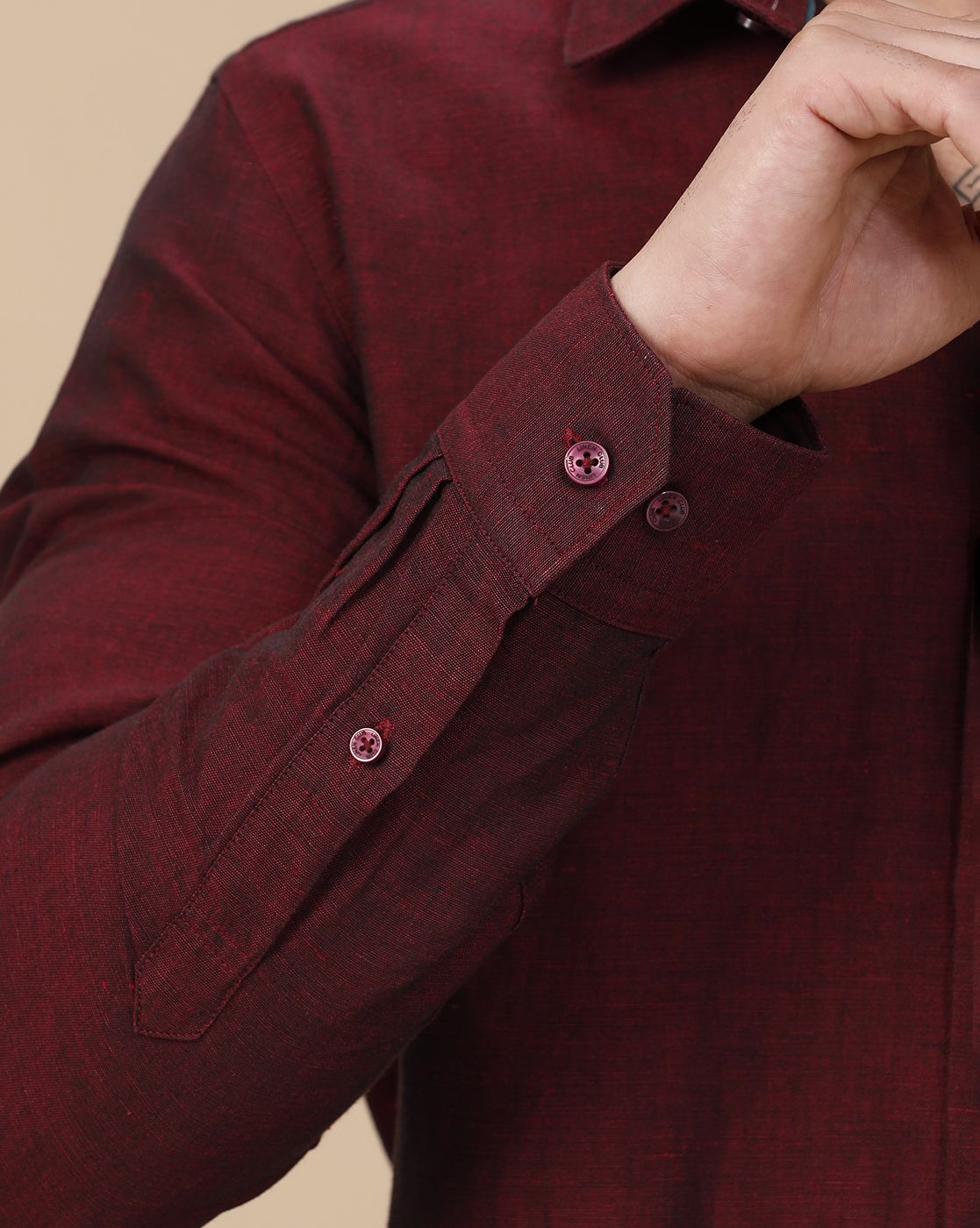 Linen Club Men's Linen Rich Maroon Solid Contemporary Fit Full Sleeve Casual Shirt
