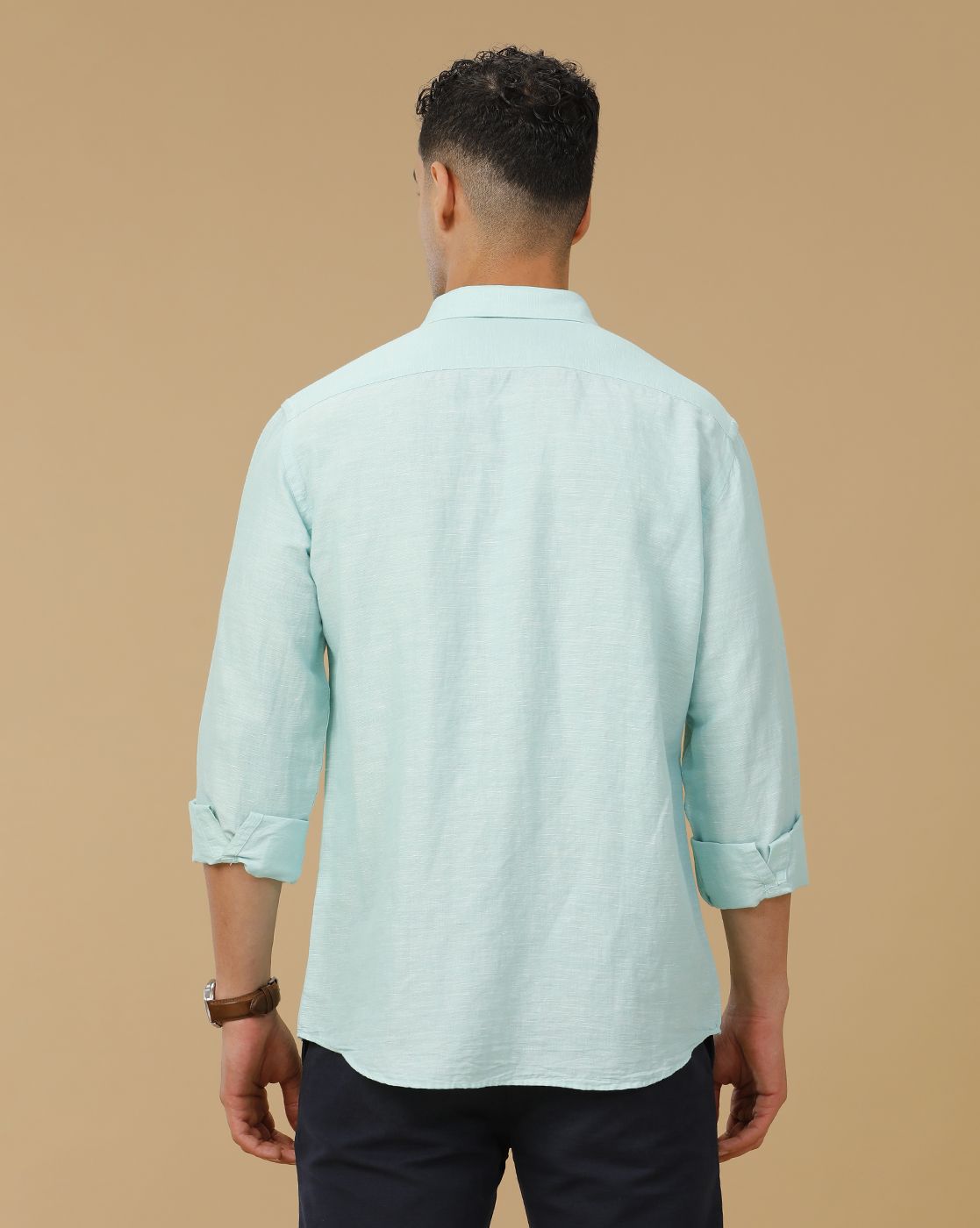 Linen Club Men's Linen Rich Green Solid Contemporary Fit Full Sleeve Casual Shirt