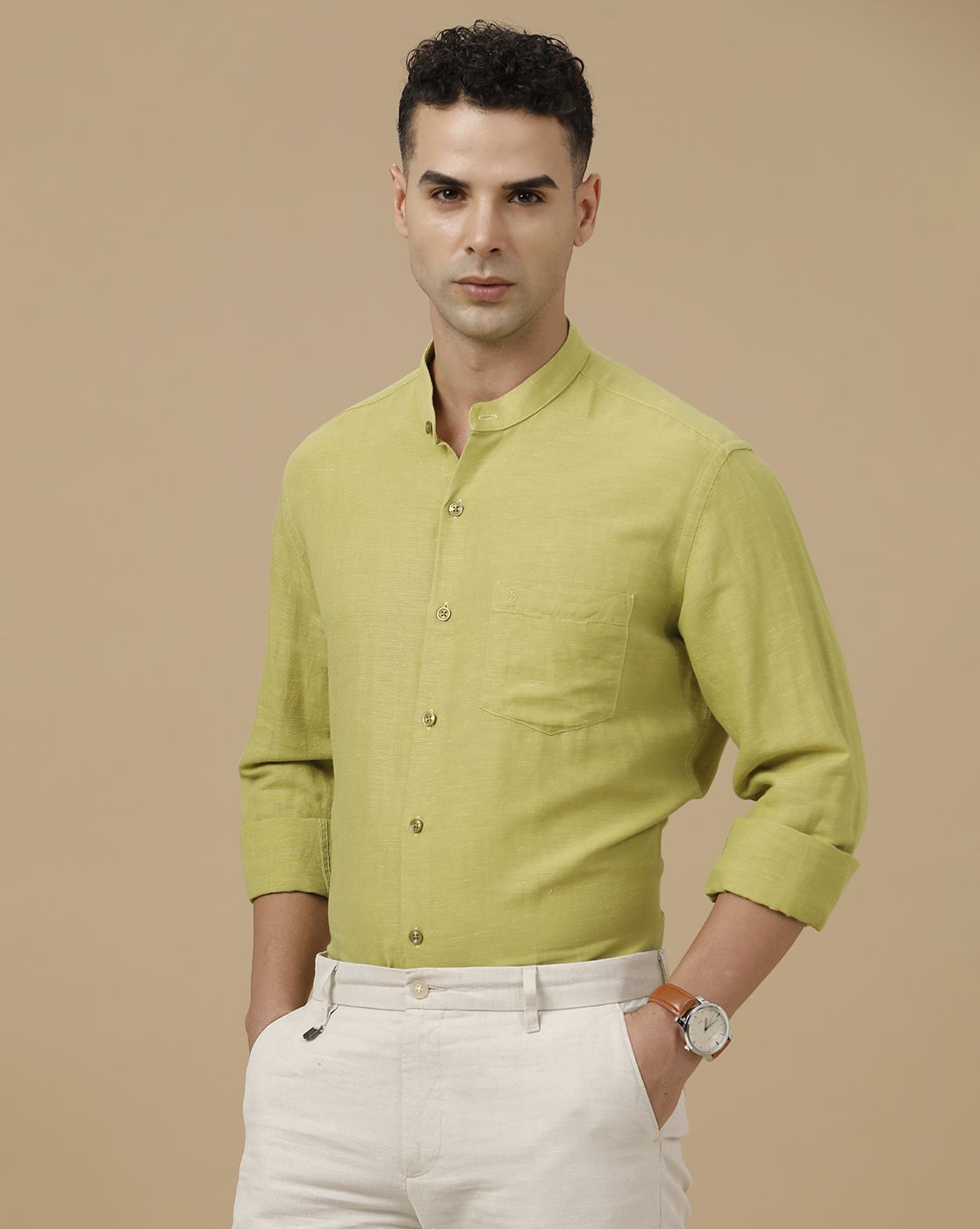Linen Club Men's Linen Rich Green Solid Contemporary Fit Full Sleeve Casual Shirt