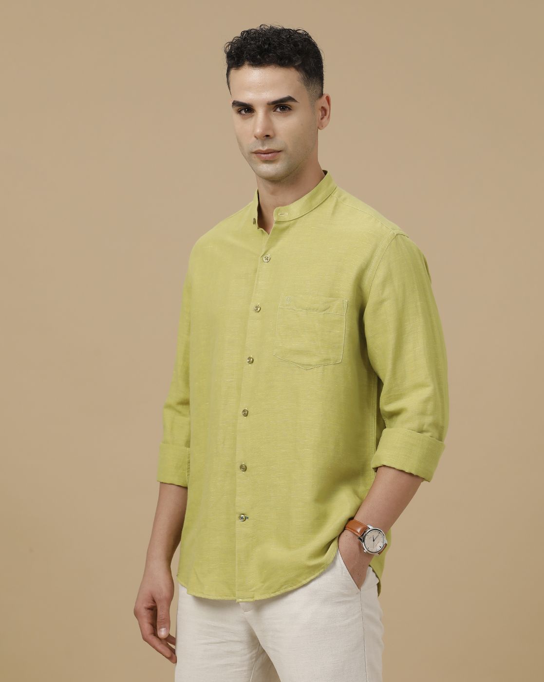 Linen Club Men's Linen Rich Green Solid Contemporary Fit Full Sleeve Casual Shirt