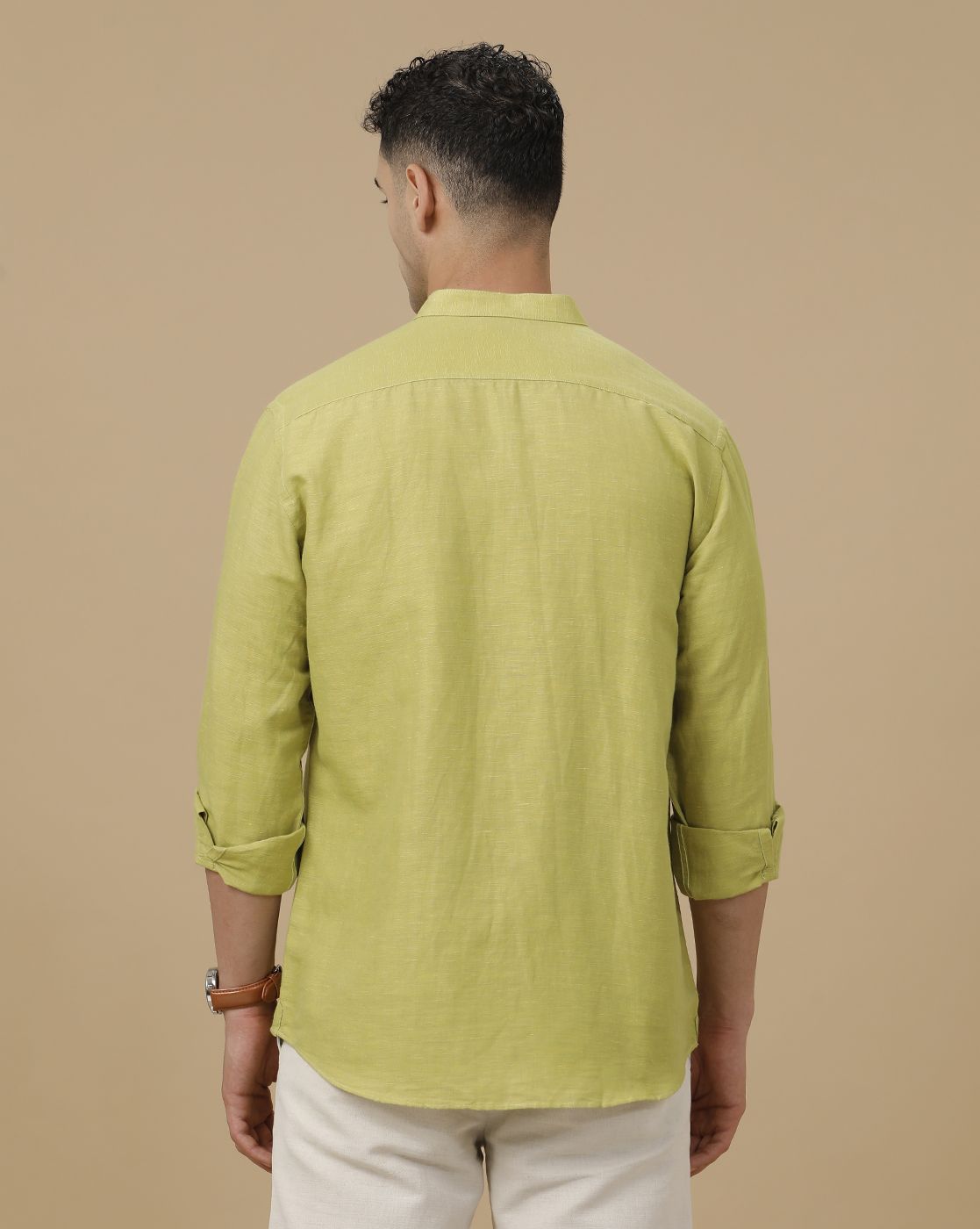 Linen Club Men's Linen Rich Green Solid Contemporary Fit Full Sleeve Casual Shirt