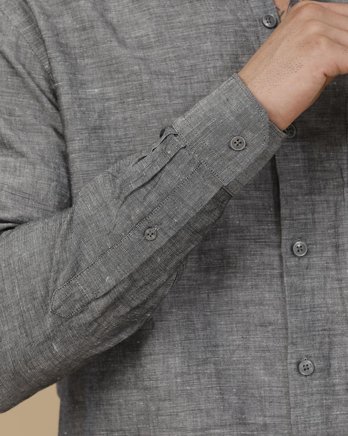 Linen Club Men's Linen Rich Grey Solid Contemporary Fit Full Sleeve Casual Shirt