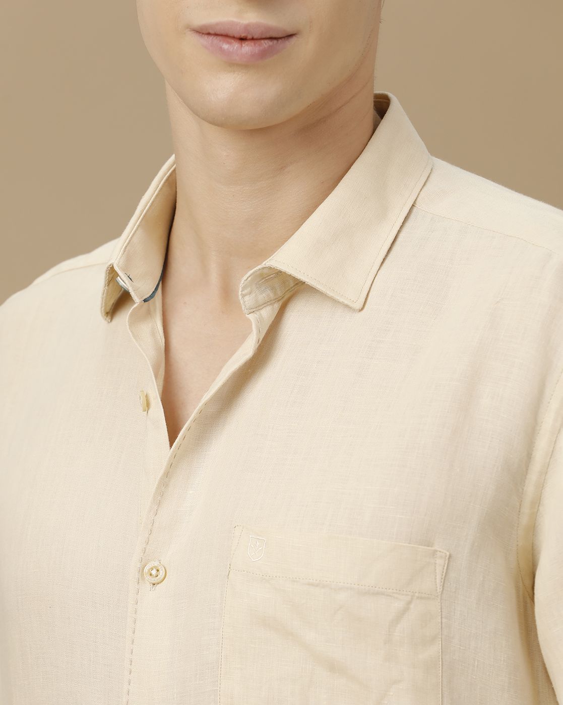 Men's Pure Linen Beige Solid Contemporary Fit Full Sleeve Casual Shirt