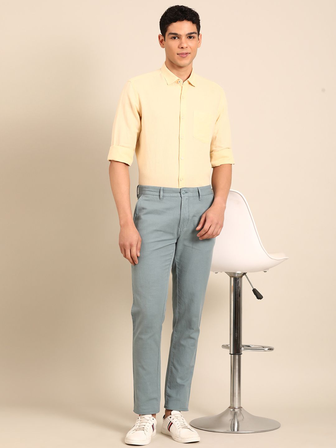 Linen Club Men's Linen Rich Yellow Solid Contemporary Fit Full Sleeve Casual Shirt