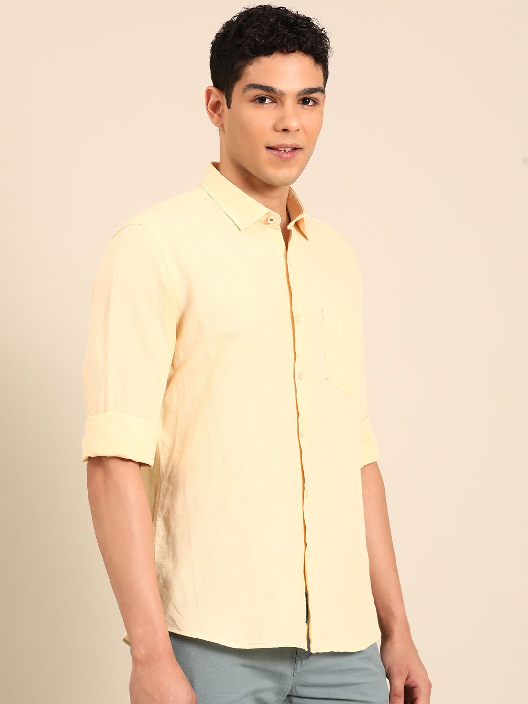 Linen Club Men's Linen Rich Yellow Solid Contemporary Fit Full Sleeve Casual Shirt