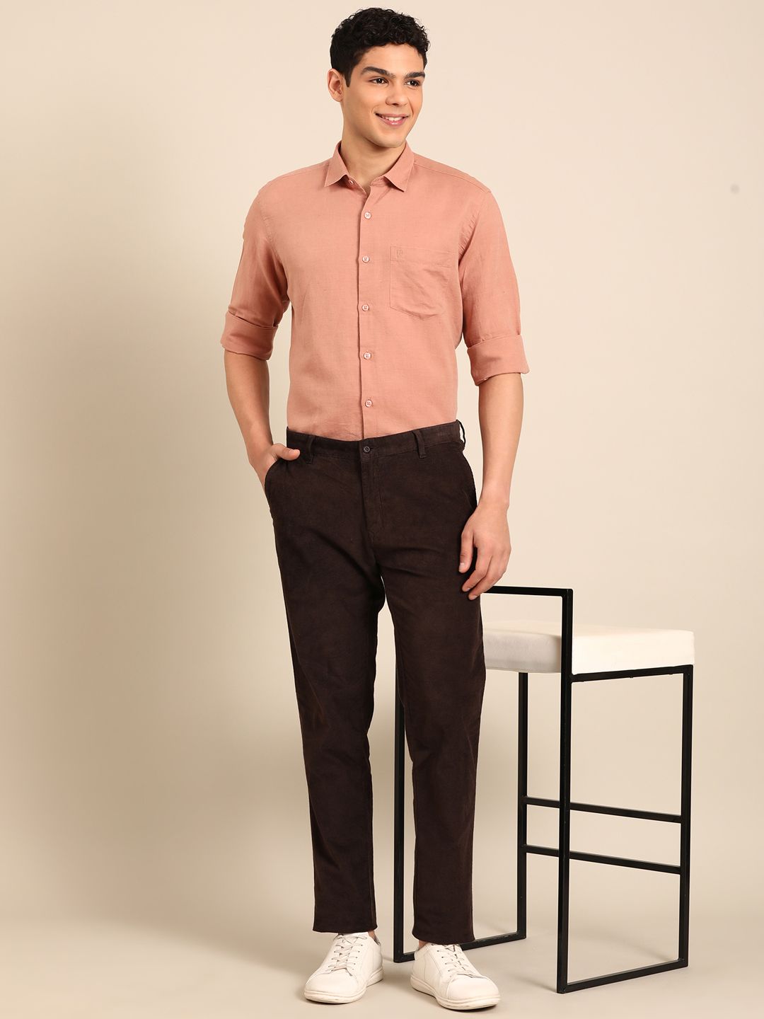 Linen Club Men's Linen Rich Peach Solid Contemporary Fit Full Sleeve Casual Shirt