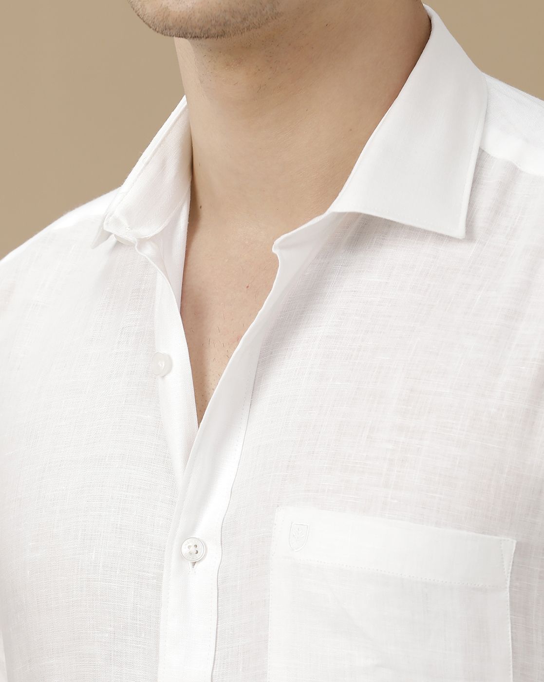 Men's Pure Linen White Solid Contemporary Fit Full Sleeve Casual Shirt