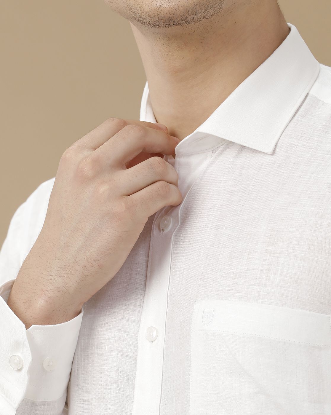 Men's Pure Linen White Solid Contemporary Fit Full Sleeve Casual Shirt