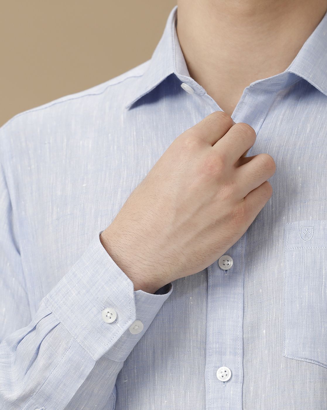 Men's Pure Linen Blue Solid Contemporary Fit Full Sleeve Casual Shirt