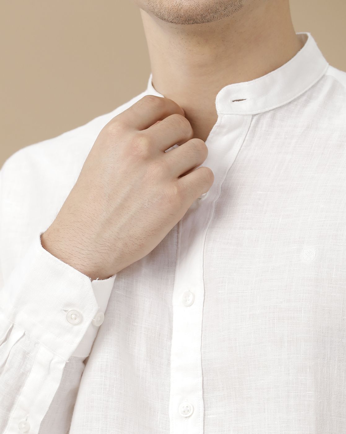 Men's Pure Linen White Solid Contemporary Fit Full Sleeve Casual Shirt