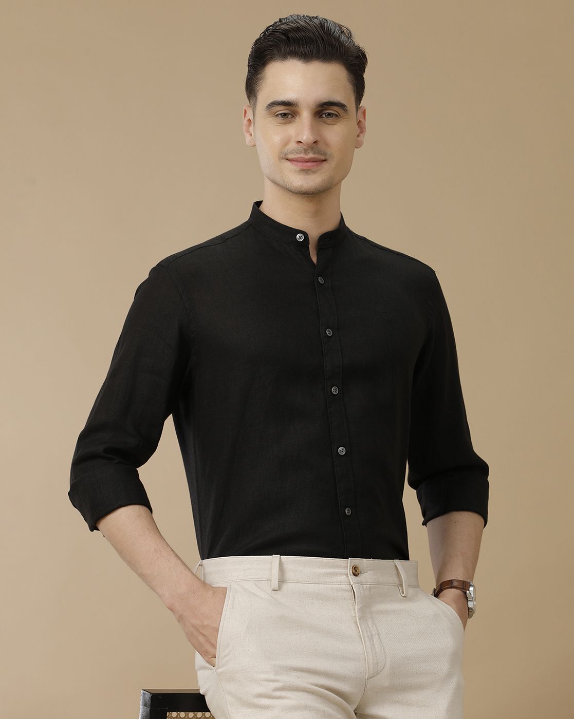 Men's Pure Linen Black Solid Contemporary Fit Full Sleeve Casual Shirt