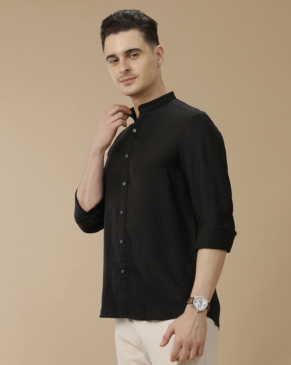 Men's Pure Linen Black Solid Contemporary Fit Full Sleeve Casual Shirt
