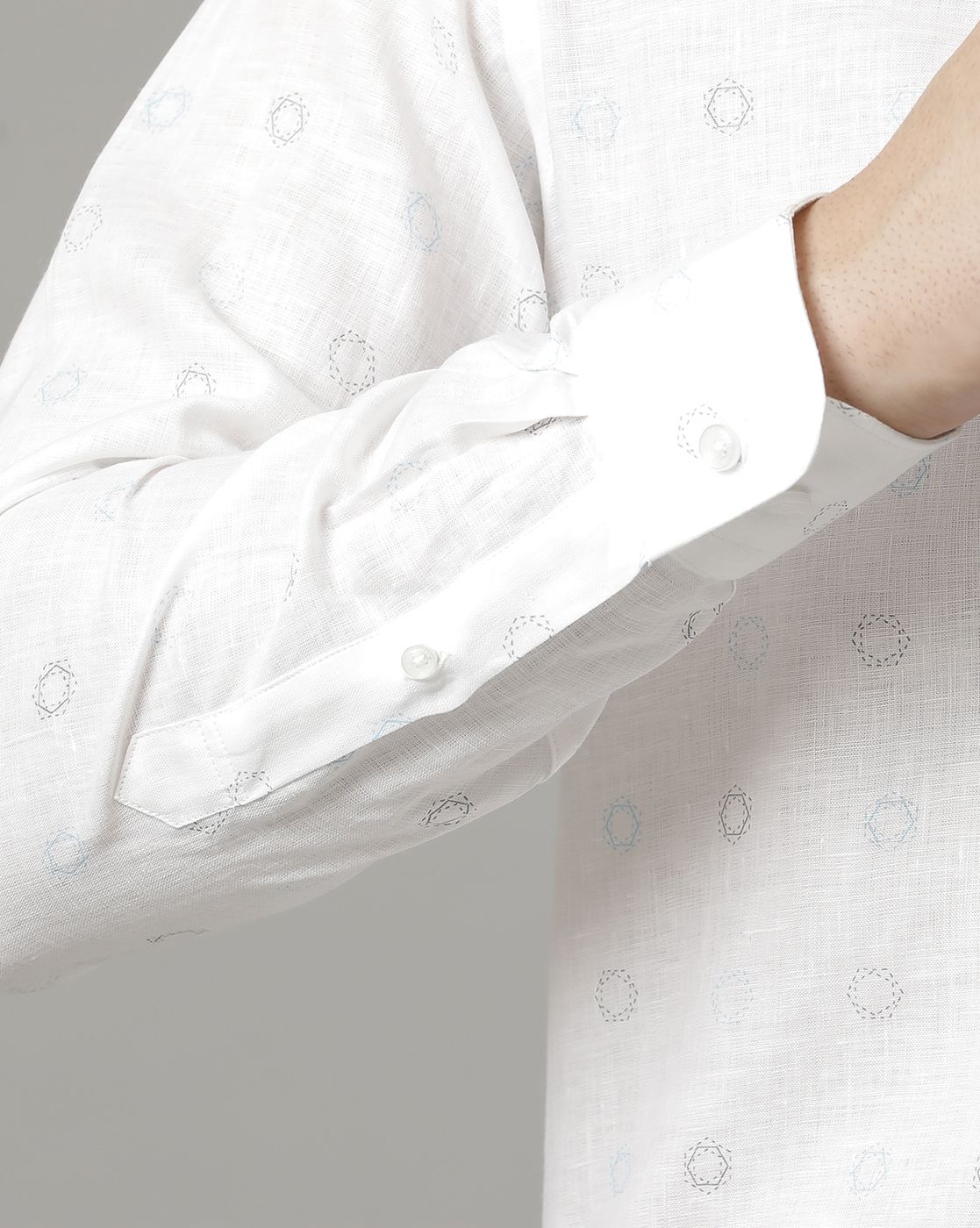 Men's Pure Linen White Printed Contemporary Fit Full Sleeve Casual Shirt