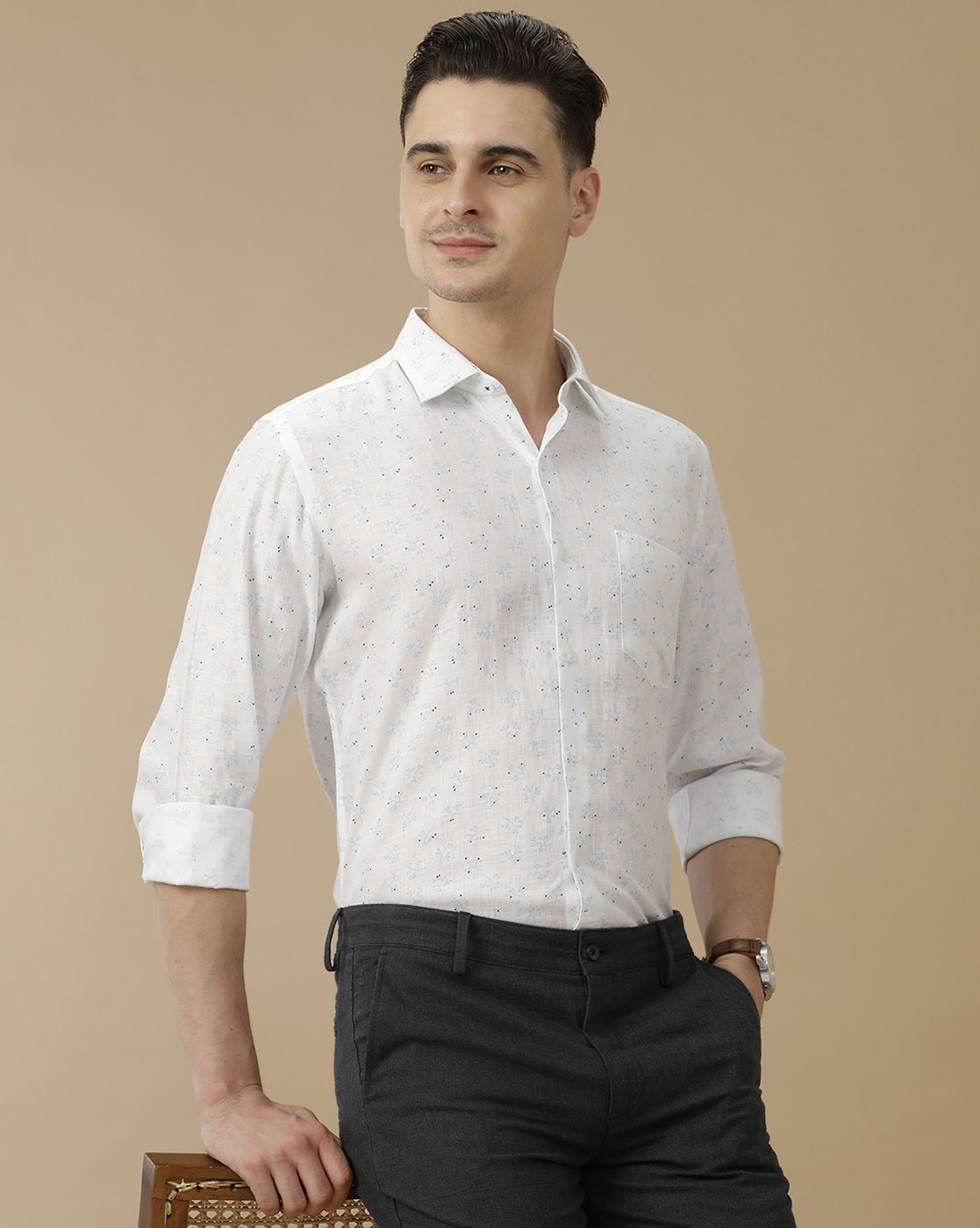 Men's Pure Linen White Printed Contemporary Fit Full Sleeve Casual Shirt
