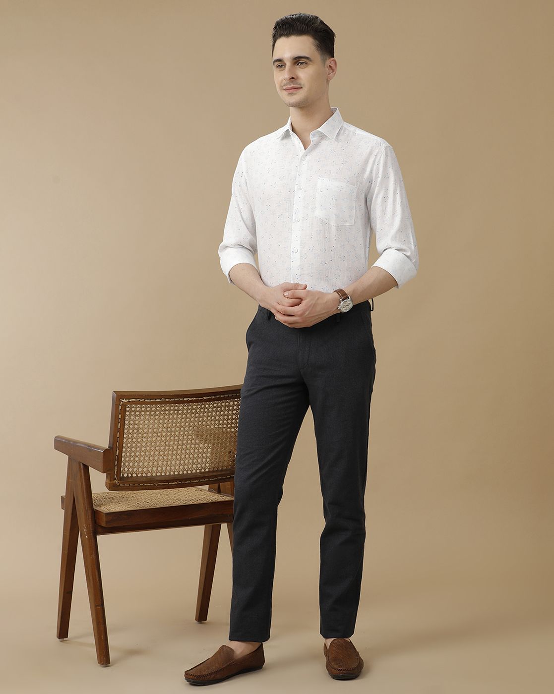 Men's Pure Linen White Printed Contemporary Fit Full Sleeve Casual Shirt