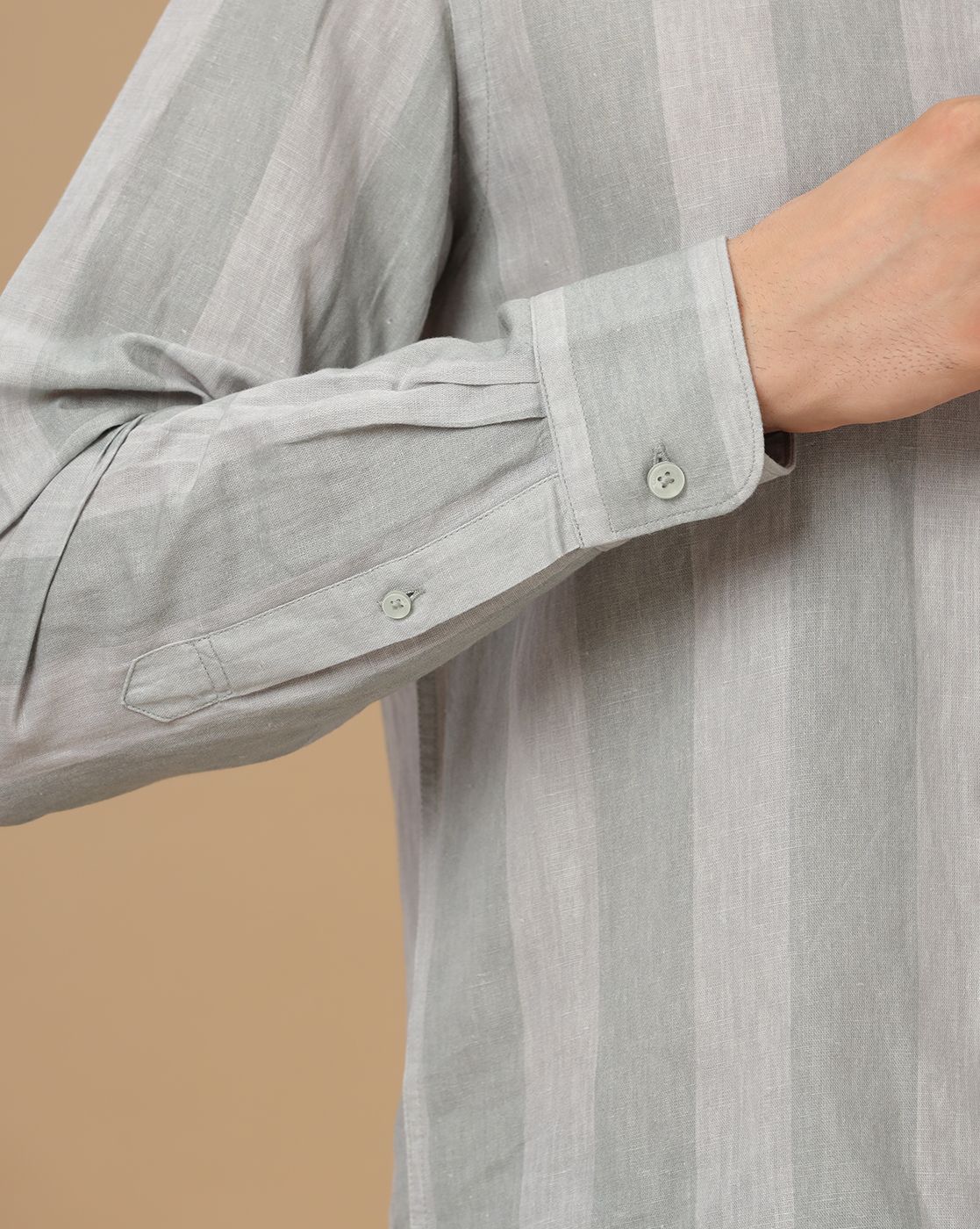 Men's Linen Rich Green Striped Contemporary Fit Full Sleeve Casual Shirt