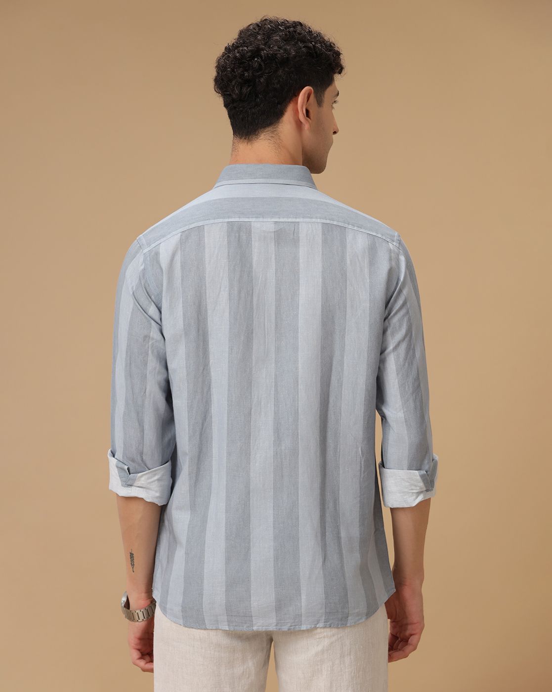 Men's Linen Rich Grey Striped Contemporary Fit Full Sleeve Casual Shirt