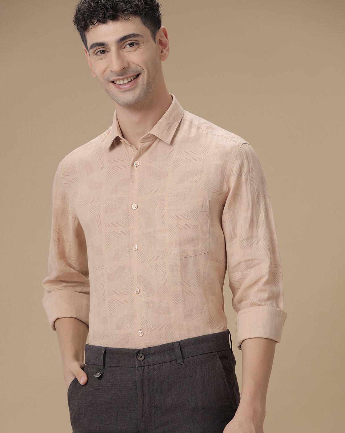 Men's Pure Linen Peach Printed Contemporary Fit Full Sleeve Casual Shirt