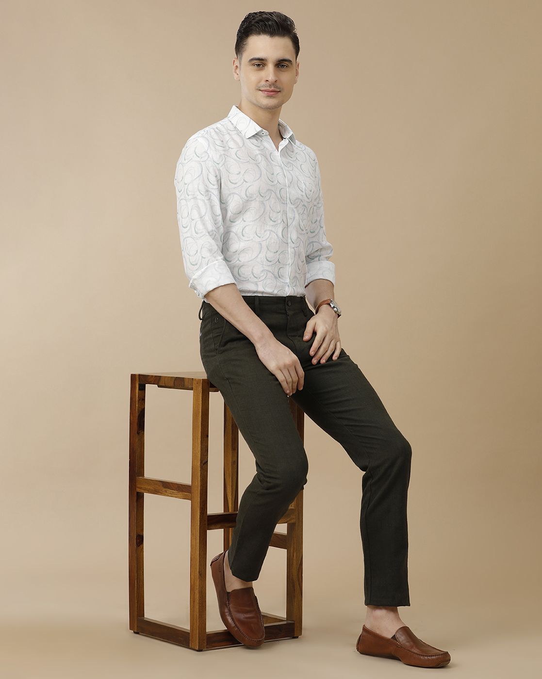 Men's Pure Linen White Printed Contemporary Fit Full Sleeve Casual Shirt