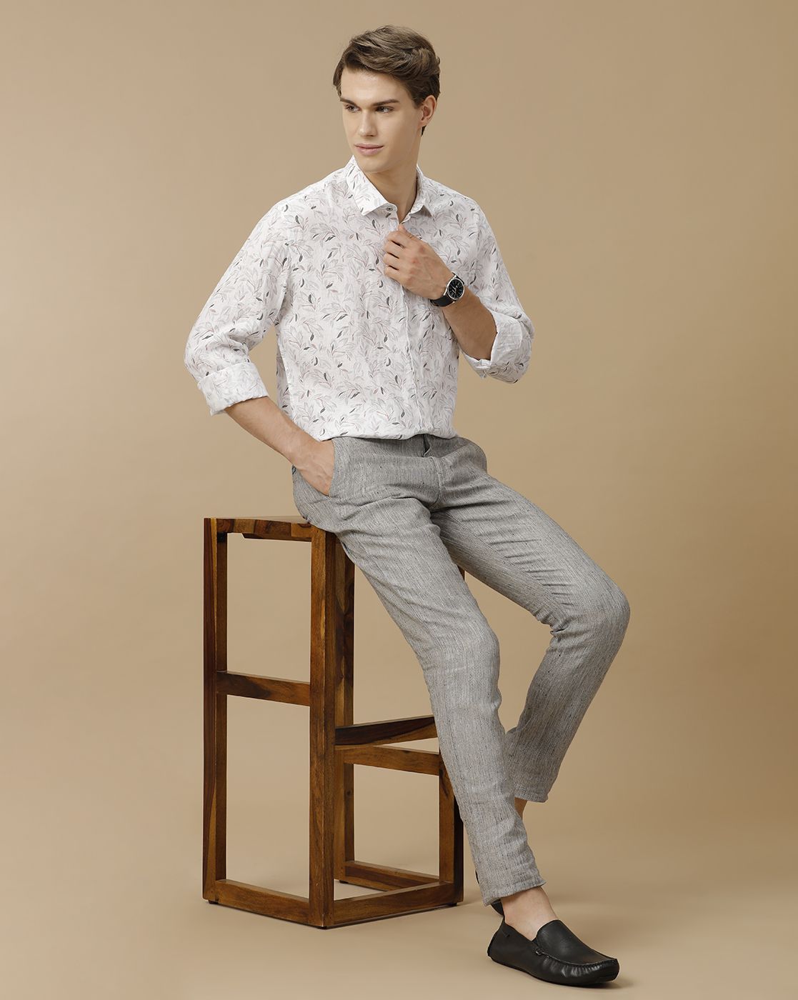 Men's Pure Linen White Printed Contemporary Fit Full Sleeve Casual Shirt