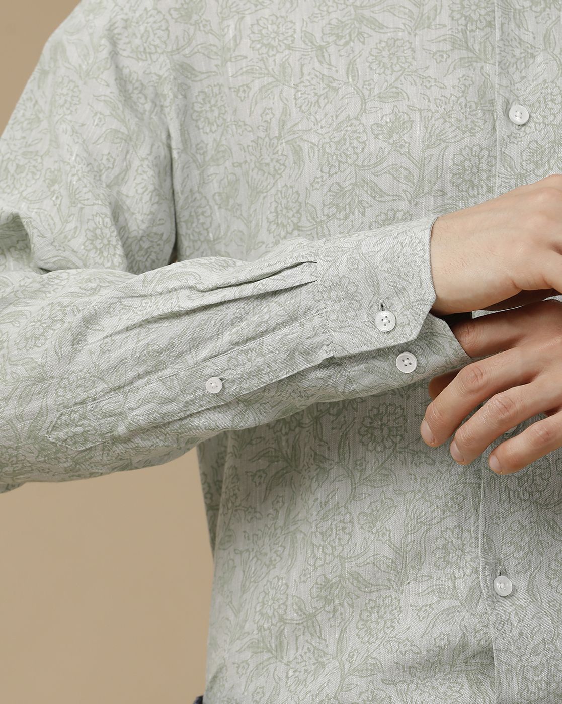Men's Pure Linen Green Printed Contemporary Fit Full Sleeve Casual Shirt