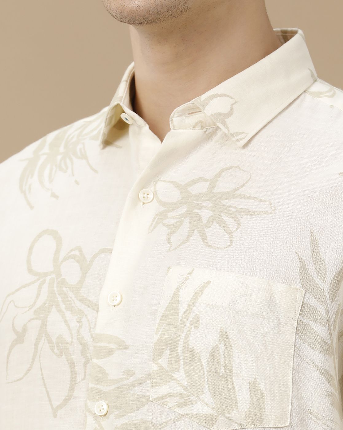 Men's Pure Linen Off White Printed Contemporary Fit Full Sleeve Casual Shirt