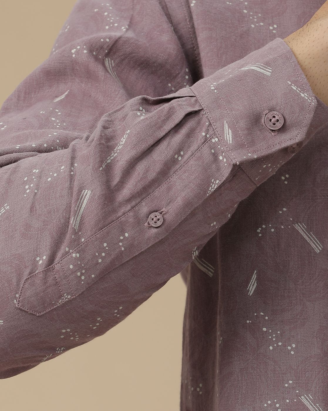 Men's Pure Linen Purple Printed Contemporary Fit Full Sleeve Casual Shirt