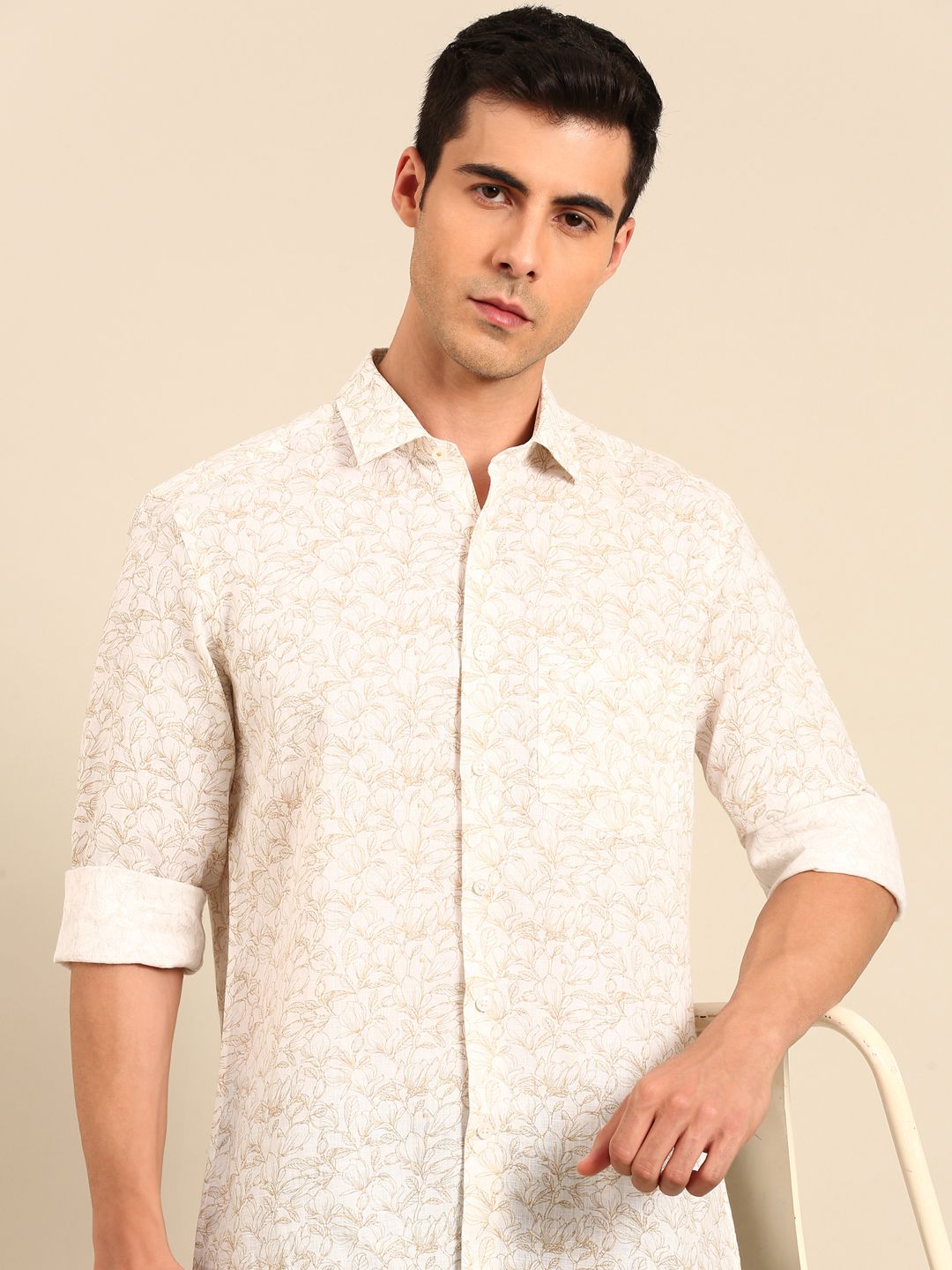 Linen Club Men's Linen Blend Cream Floral Print Contemporary Fit Full Sleeves Casual Shirt