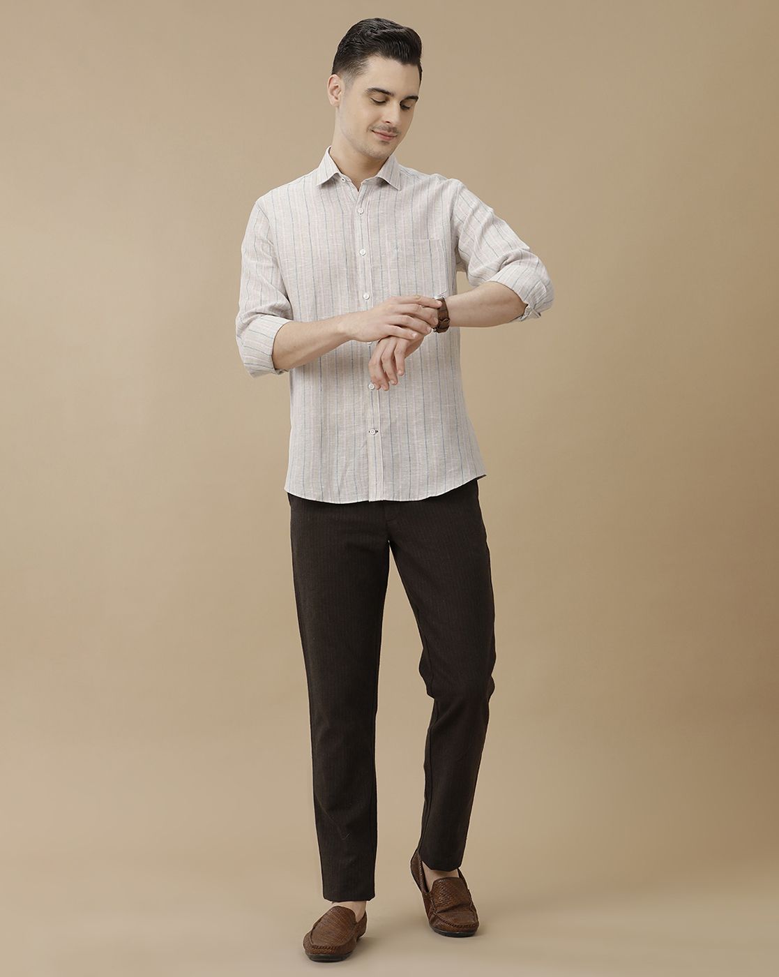Men's Pure Linen Blue Striped Contemporary Fit Full Sleeve Casual Shirt