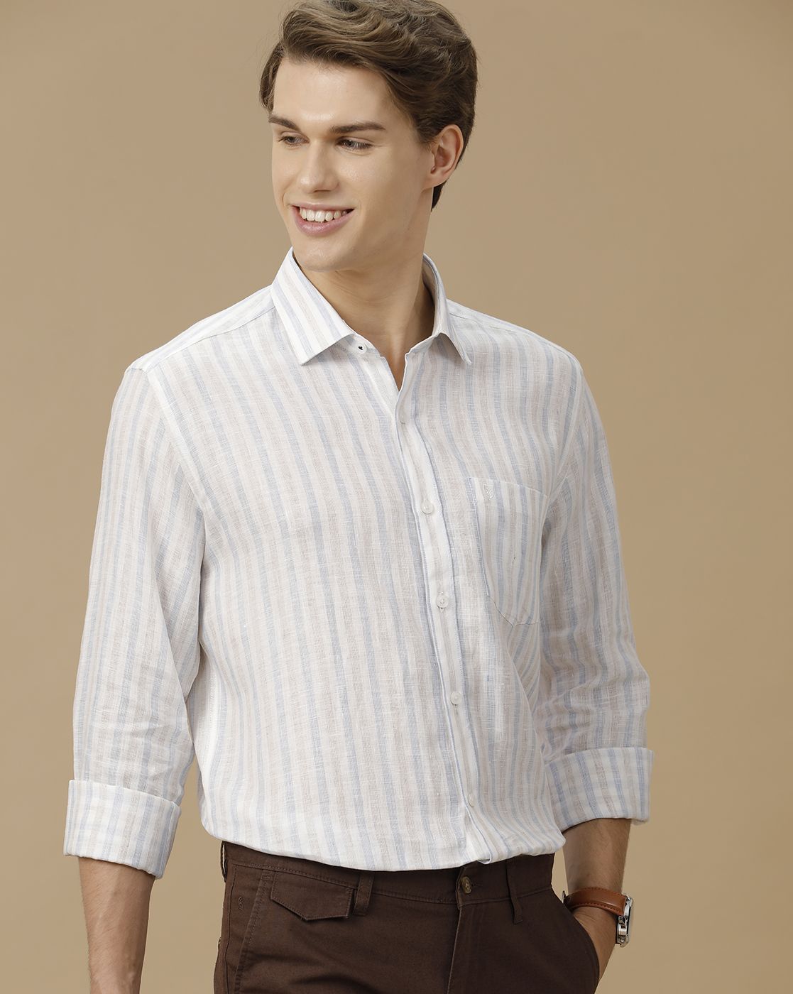 Men's Pure Linen Blue Striped Contemporary Fit Full Sleeve Casual Shirt
