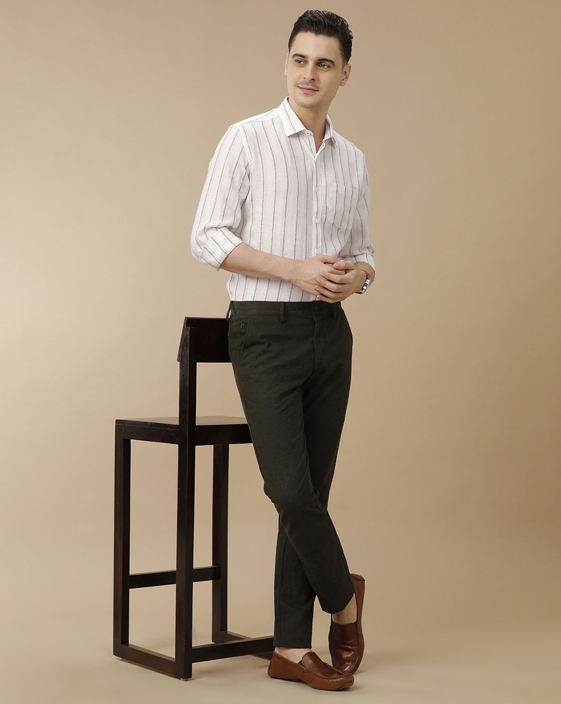 Men's Pure Linen Pink Striped Contemporary Fit Full Sleeve Casual Shirt